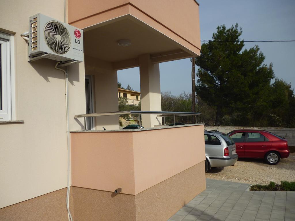 Apartman Branka Starigrad Paklenica Exterior foto