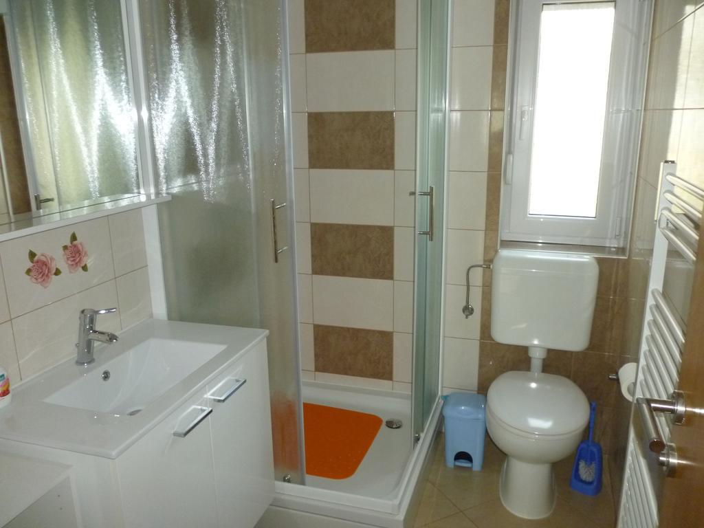 Apartman Branka Starigrad Paklenica Exterior foto